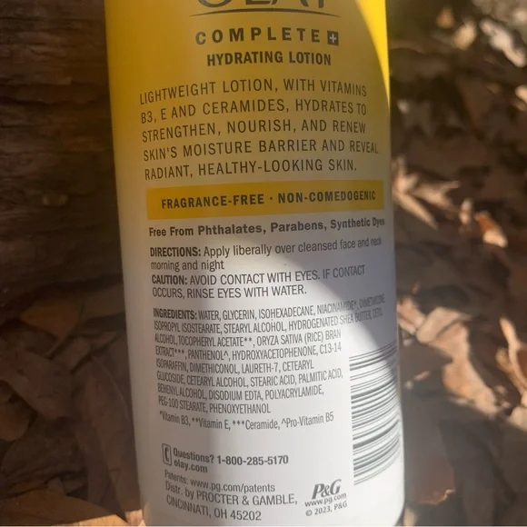 Olay Complete + Hydrating Lotion Sensitive - Picture 3 of 5